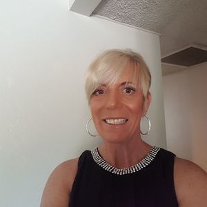 Meet your Posher, Kendra